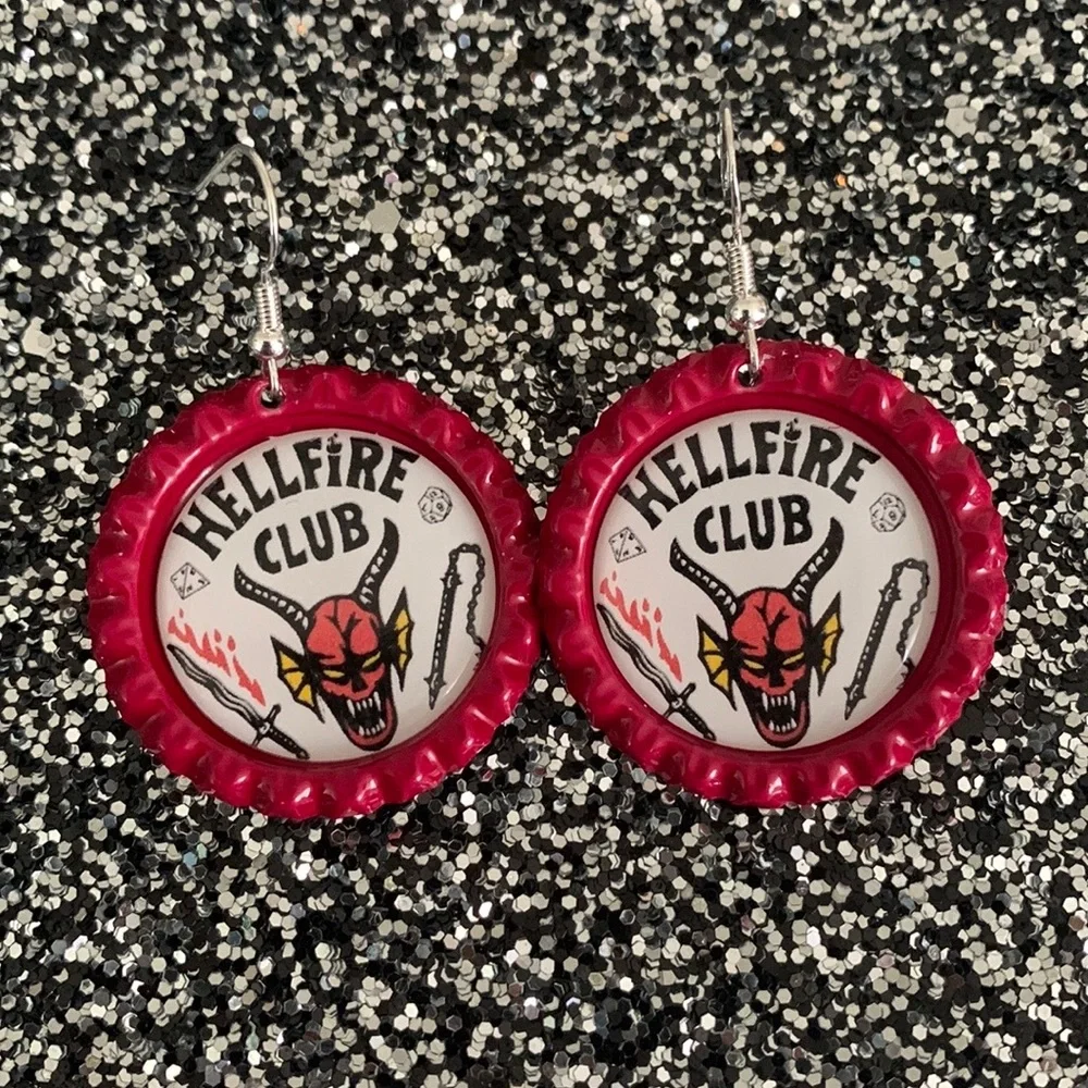 Hellfire Club. Stranger things. handcrafted bottle Cap Earrings. - Picture 3 of 12